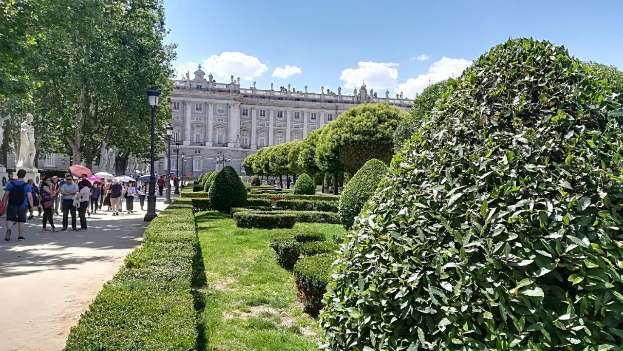 Villa "Luna De Segovia" Leganés Eksteriør bilde